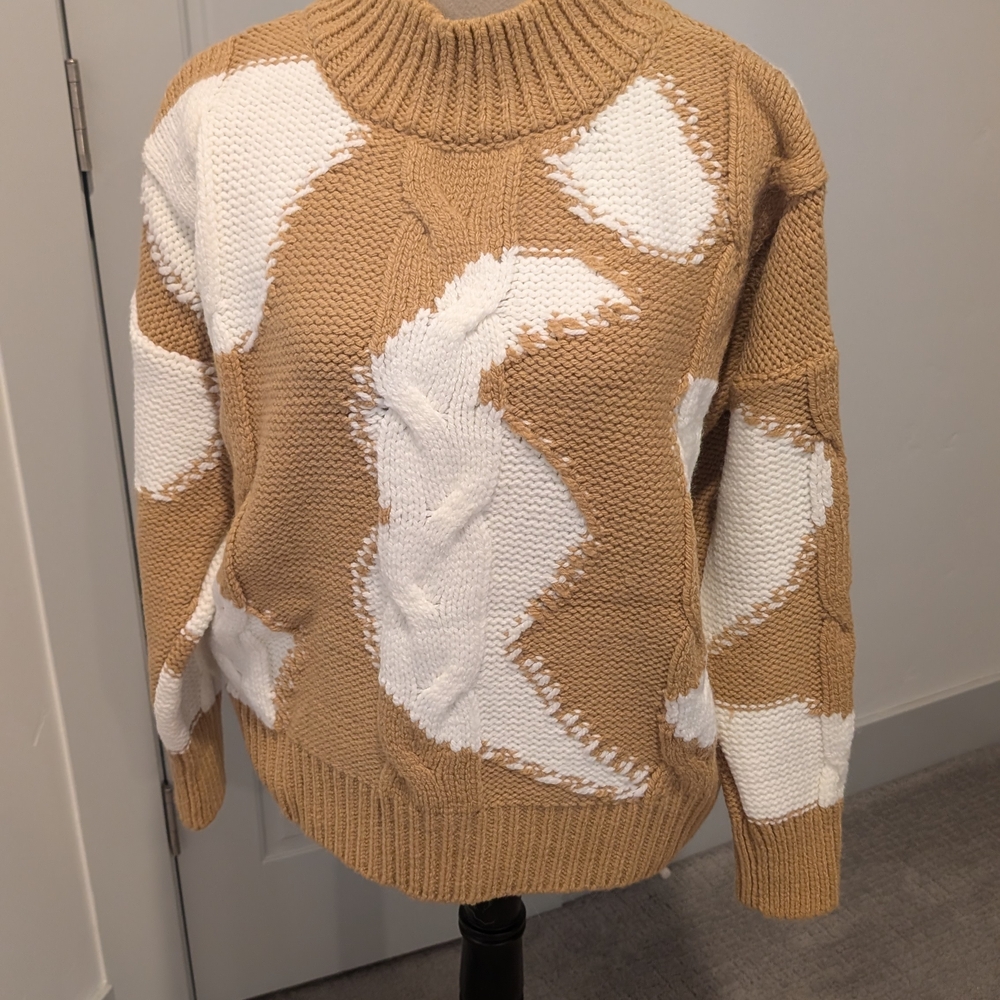 Elegant Tan and White Women's Sweater